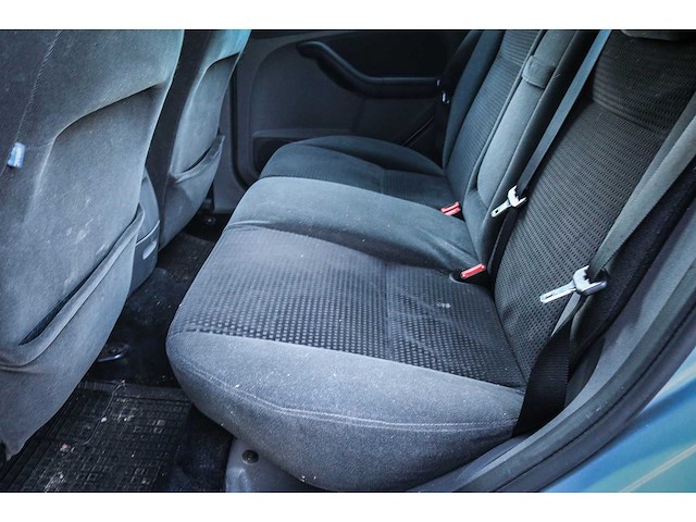 Ford - focus wagon - 1.6-16v ghia 2-kjg-61 - afbeelding 17 van  19