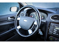 Ford - focus wagon - 1.6-16v ghia 2-kjg-61 - afbeelding 19 van  19