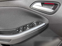 Ford - focus wagon - 1.6 ecob. titanium - car - 2012 - afbeelding 2 van  17