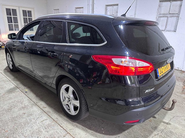 Ford - focus wagon - 1.6 ecob. titanium - car - 2012 - afbeelding 10 van  17