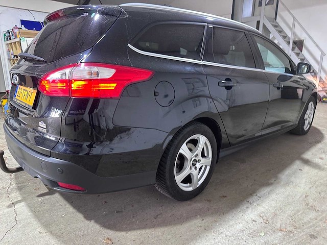 Ford - focus wagon - 1.6 ecob. titanium - car - 2012 - afbeelding 13 van  17