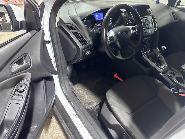 Ford - focus wagon - 1.6 tdci eco. l. tr. - 39-zgv-3 - afbeelding 18 van  19