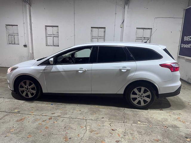 Ford - focus wagon - 1.6 tdci eco. l. tr. - 39-zgv-3 - afbeelding 12 van  19
