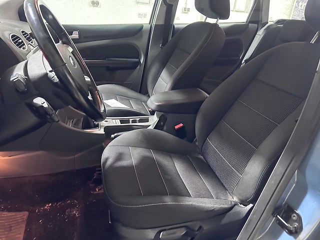 Ford - focus wagon - 2.0 titanium - 29-zl-xk - afbeelding 5 van  18