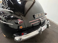 Ford - fourdoor - v8 - oldtimer - 1945 - afbeelding 2 van  31