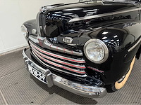 Ford - fourdoor - v8 - oldtimer - 1945 - afbeelding 8 van  8