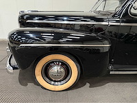 Ford - fourdoor - v8 - oldtimer - 1945 - afbeelding 21 van  31