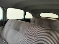 Ford - fourdoor - v8 - oldtimer - 1945 - afbeelding 14 van  31