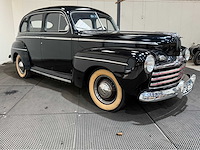 Ford - fourdoor - v8 - oldtimer - 1945 - afbeelding 9 van  31
