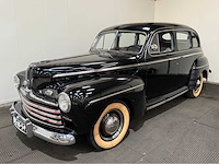 Ford - fourdoor - v8 - oldtimer - 1945 - afbeelding 3 van  7