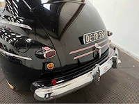 Ford - fourdoor - v8 - oldtimer - 1945 - afbeelding 2 van  31