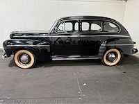Ford - fourdoor - v8 - oldtimer - 1945 - afbeelding 26 van  31