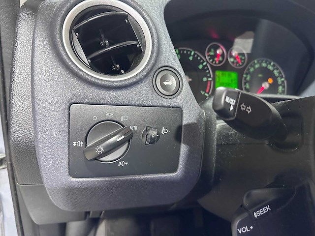 Ford - fusion - 1.4-16v futura automaat 49-sk-bb - afbeelding 4 van  20
