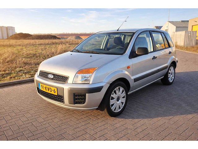 Ford - fusion - 1.4-16v style - personenauto - afbeelding 1 van  19