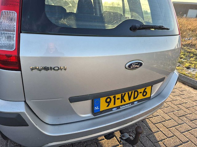 Ford - fusion - 1.4-16v style - personenauto - afbeelding 4 van  20