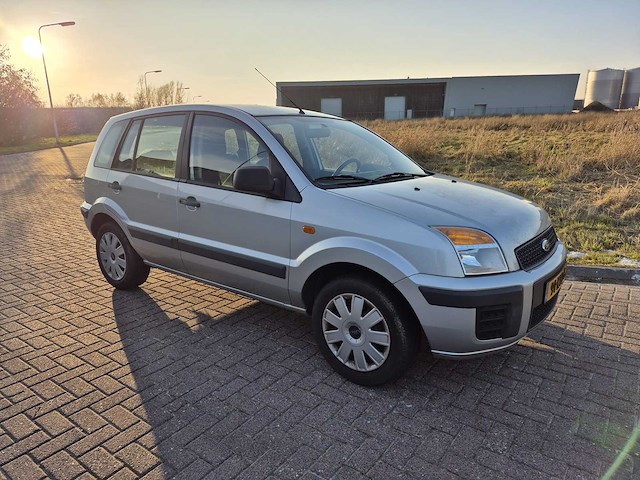 Ford - fusion - 1.4-16v style - personenauto - afbeelding 16 van  20