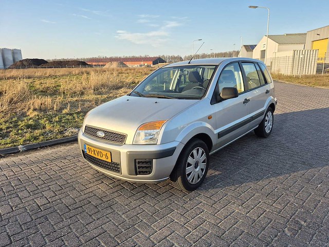 Ford - fusion - 1.4-16v style - personenauto - afbeelding 17 van  20