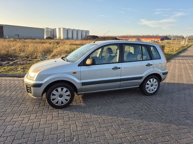Ford - fusion - 1.4-16v style - personenauto - afbeelding 18 van  20