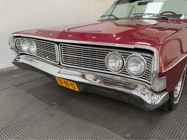 Ford - galaxie 500 - oldtimer - 1968 - afbeelding 2 van  34