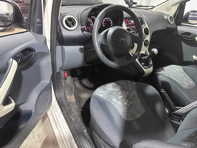 Ford - ka - 1.2 cool & sound s/s - 40-tsr-4- 2012 - afbeelding 13 van  15
