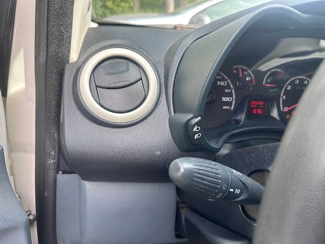 Ford - ka - 1.2 cool & sound s/s - kt-745-b - afbeelding 2 van  16