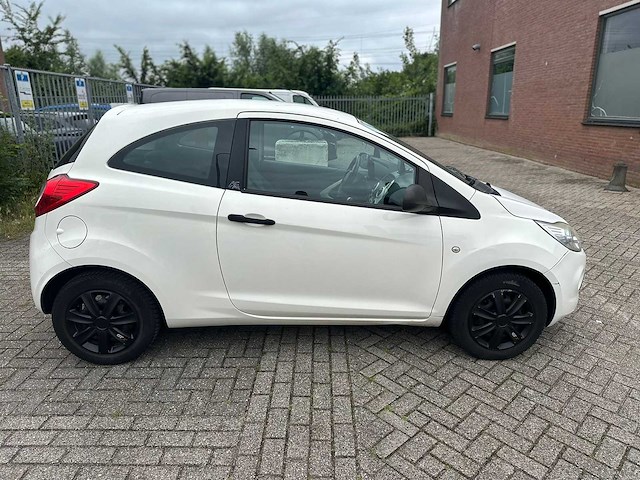 Ford - ka - 1.2 limited - car - 2010 - afbeelding 11 van  15