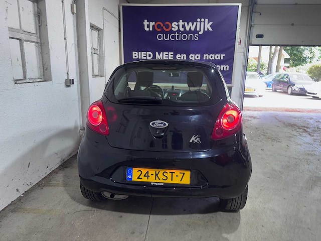Ford - ka - 1.2 titanium - 24-kst-7- 2010 - afbeelding 12 van  17