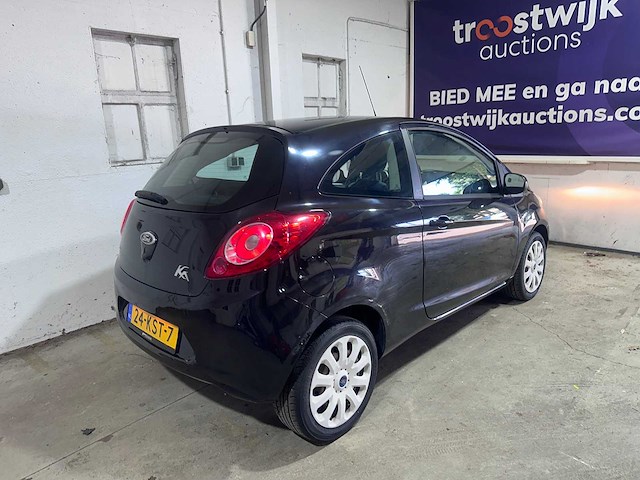 Ford - ka - 1.2 titanium - 24-kst-7- 2010 - afbeelding 13 van  17