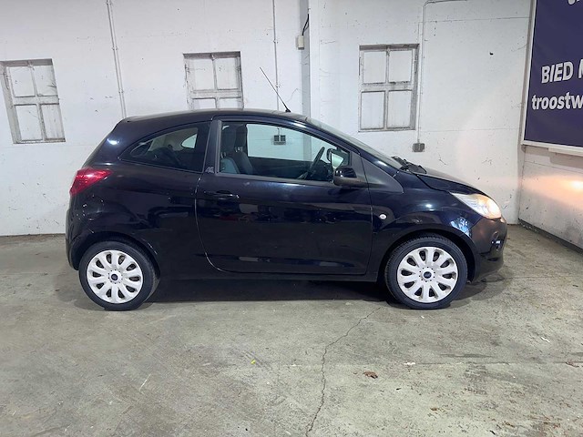 Ford - ka - 1.2 titanium - 24-kst-7- 2010 - afbeelding 14 van  17