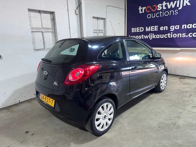 Ford - ka - 1.2 titanium - 24-kst-7- 2010 - afbeelding 13 van  17