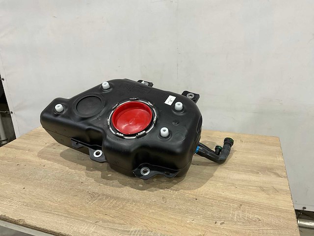 Ford - kunststof tank - afbeelding 1 van  5