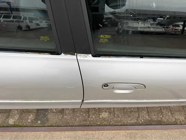 Ford - mondeo - personenauto - 2000 - afbeelding 13 van  15