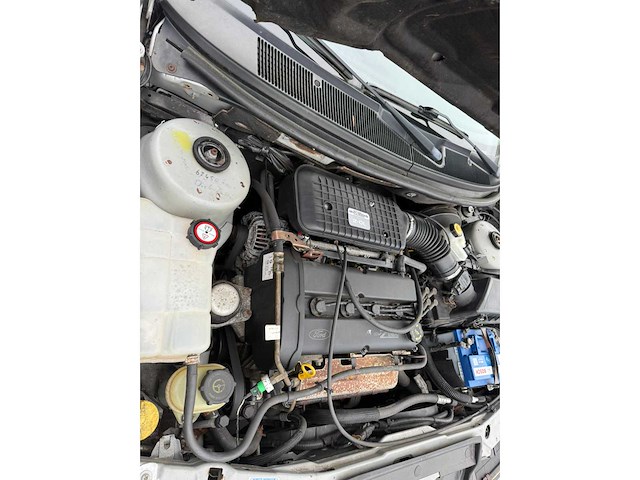 Ford - mondeo - personenauto - 2000 - afbeelding 11 van  24