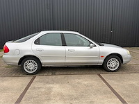 Ford - mondeo - personenauto - 2000 - afbeelding 18 van  24