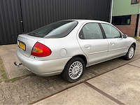 Ford - mondeo - personenauto - 2000 - afbeelding 19 van  24