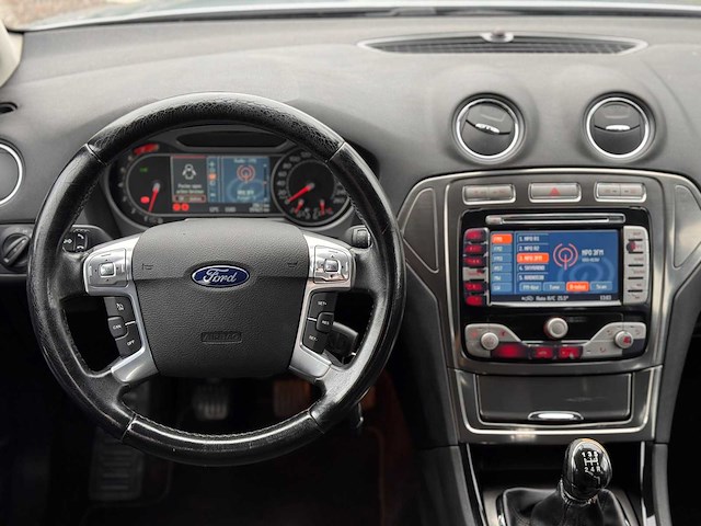 Ford - mondeo wagon - 2.0-16v titan flexif - personenauto - afbeelding 2 van  15