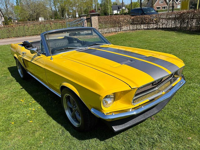 Ford - mustang - 302 v8 - automaat - oldtimer 1968 - afbeelding 12 van  45