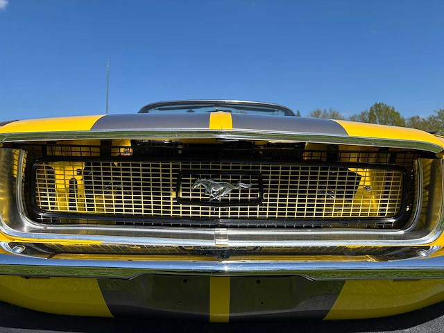 Ford - mustang - 302 v8 - automaat - oldtimer 1968 - afbeelding 27 van  45