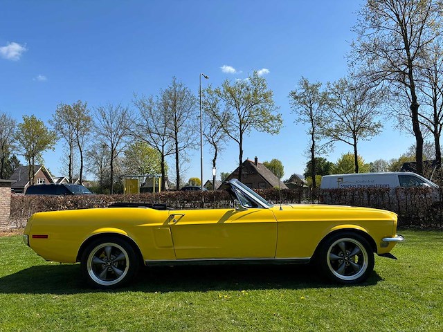 Ford - mustang - 302 v8 - automaat - oldtimer 1968 - afbeelding 36 van  45
