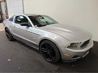 Ford - mustang - 4.0 v6 - personenauto - 2010 - afbeelding 2 van  38