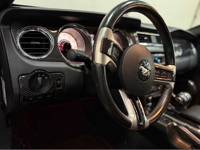 Ford - mustang - 4.0 v6 - personenauto - 2010 - afbeelding 10 van  38