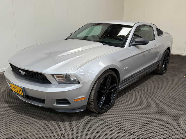 Ford - mustang - 4.0 v6 - personenauto - 2010 - afbeelding 1 van  38