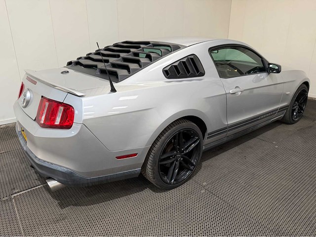 Ford - mustang - 4.0 v6 - personenauto - 2010 - afbeelding 37 van  38