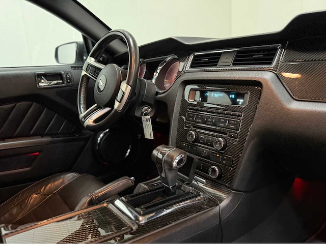 Ford - mustang - 4.0 v6 - personenauto - 2010 - afbeelding 2 van  18