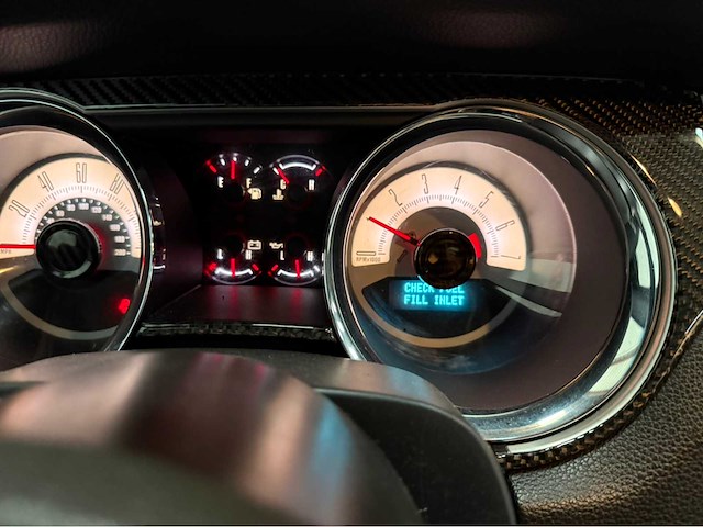 Ford - mustang - 4.0 v6 - personenauto - 2010 - afbeelding 13 van  18