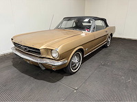 Ford - mustang - cabriolet - oldtimer - 1965 - afbeelding 12 van  37