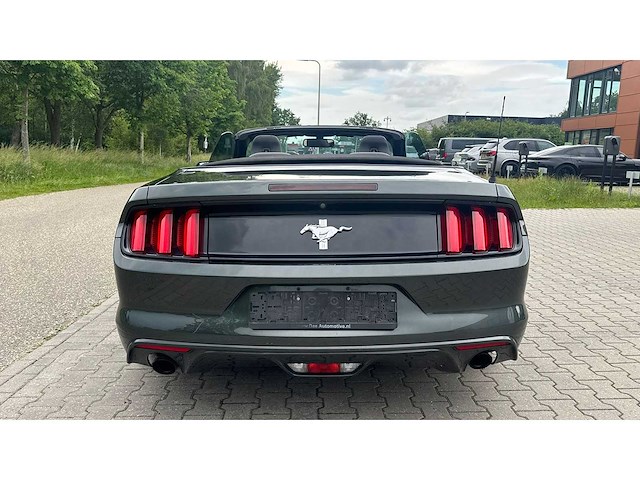 Ford - mustang - cabriolet - v6 - 2016 - j-890-gh - personenauto - afbeelding 13 van  17