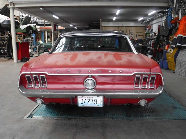 Ford - mustang - oldtimer - afbeelding 9 van  81