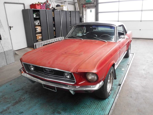 Ford - mustang - oldtimer - afbeelding 37 van  81