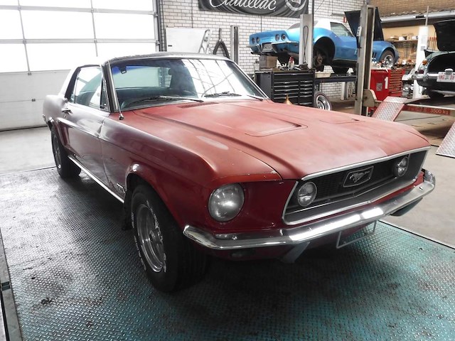 Ford - mustang - oldtimer - afbeelding 56 van  81